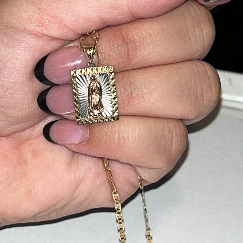 24” 14k tricolor Gold necklace with Virgin Mary square Gold pendant